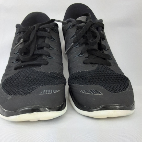 Nike size 6.5 - Picture 4 of 4